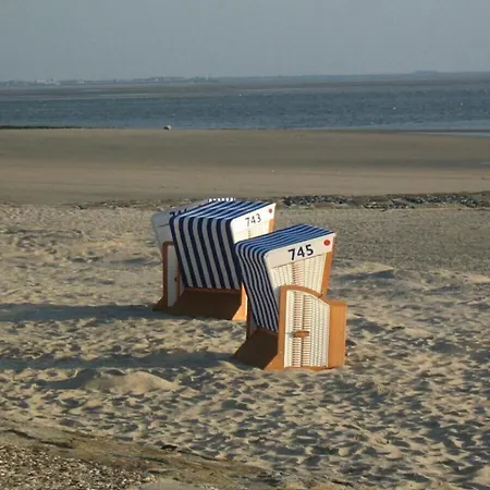 Holiday Apartment With 2 Bedrooms * ノルダーナイ